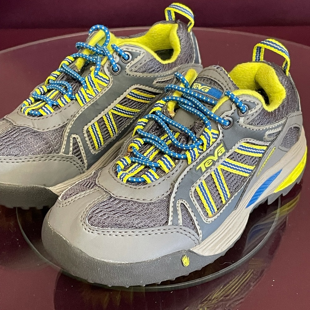 Teva 4065 Charge Waterproof Shoes Kids Size 12C Grey Blue Low Top Sneakers.